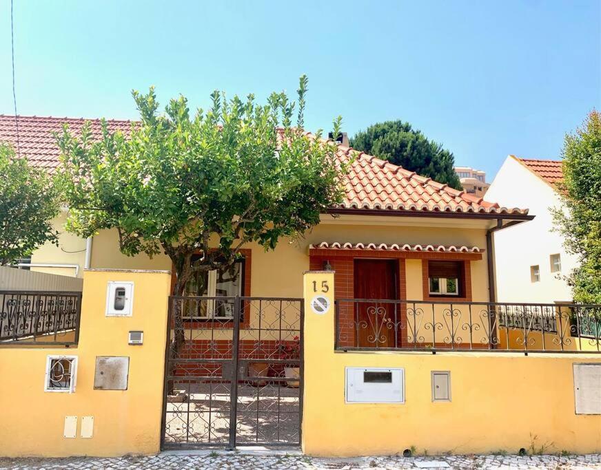 Top Beach House Costa da Caparica Exterior foto